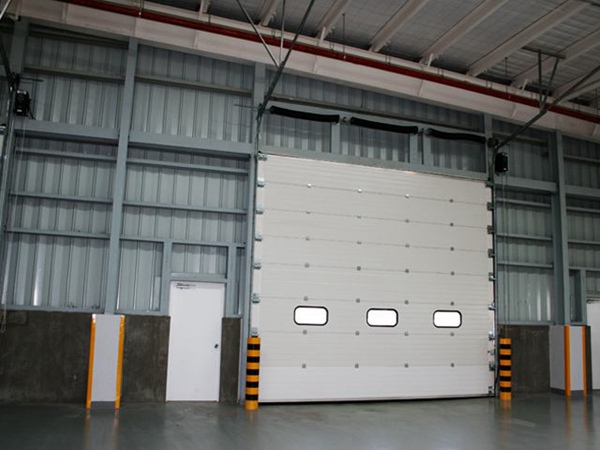 工業(yè)提升門